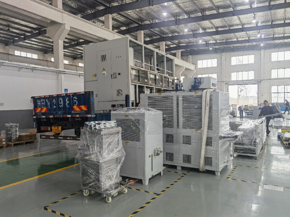 單工位真空溶劑清潔設(shè)備